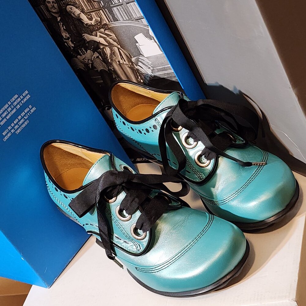 BRAND NEW in Box! Designer John Fluevog Ivy Teal Lace-Up Heeled Brogues Sz10/9.5
